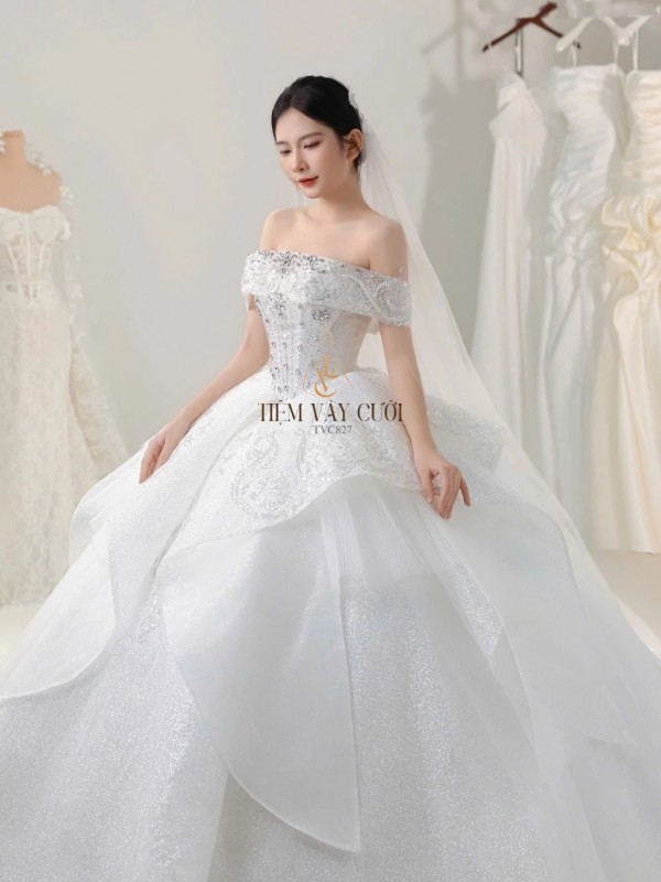 TVC827 Váy Cưới Làm Lễ, Đầm Cưới Đi Tiệc, Voan, Bệt Vai Ngang, Tùng Bồng