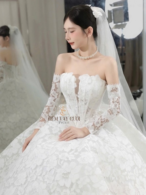 TVC835 Váy Cưới Làm Lễ, Đầm Cưới Đi Tiệc, Dài Tay, Vải Ren, Hoa 3D Bản To